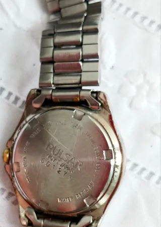 Reloj Pulsar Acero y Oro