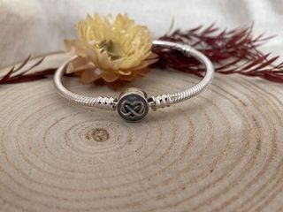 Pulsera Corazon Infinito