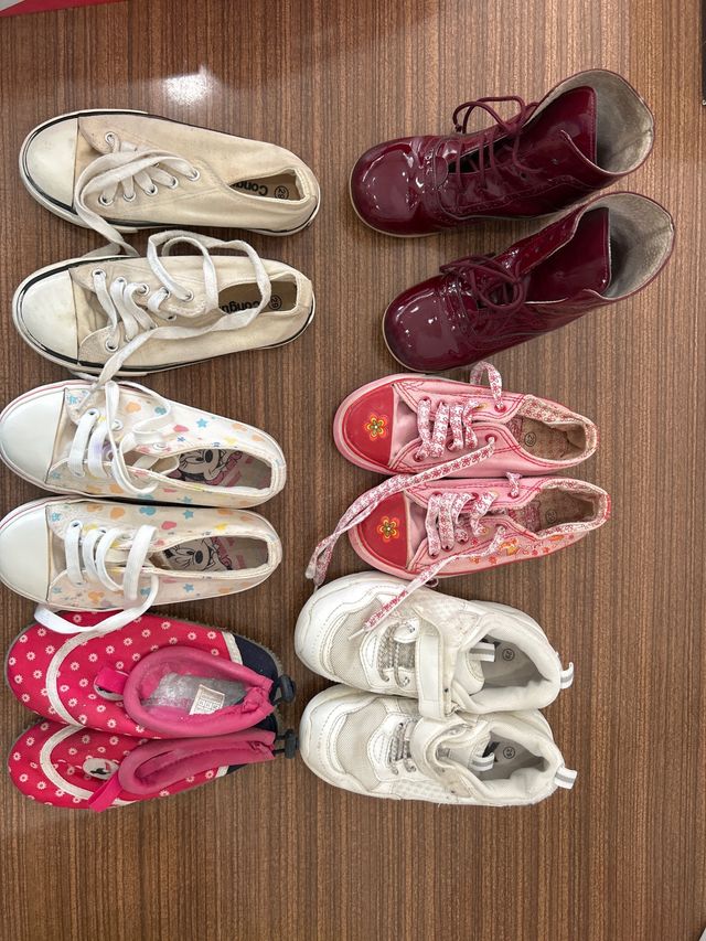 Lote Zapatillas Niña Talla 29 todas 10€