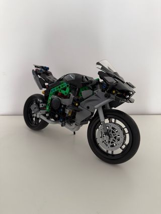LEGO Technic Kawasaki Ninja H2R (42170)