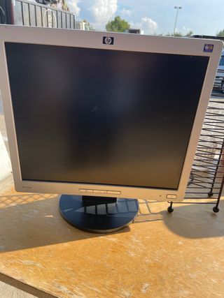 Pantalla HP Plata
