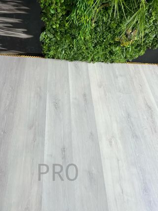 Suelo SPC - Ártico Claro