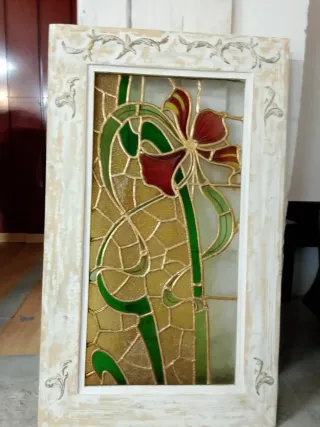 Vidriera emplomada estilo modernista