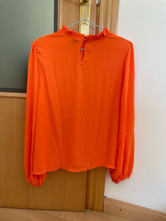 Blusa naranja Shein sin usar