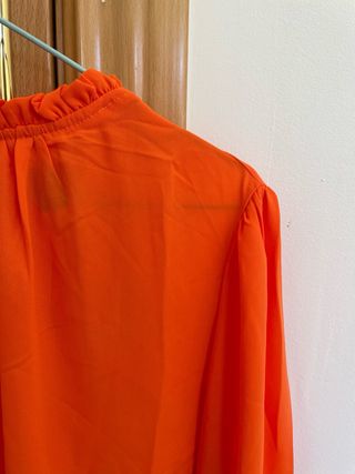 Blusa naranja Shein sin usar
