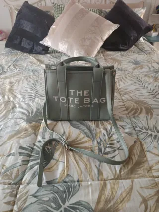 Bolso Tote Marc  Verde
De mano y para colgar 