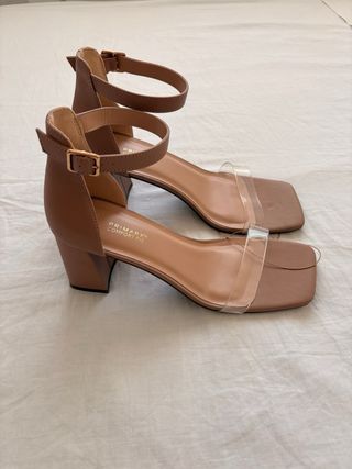 Tacones Primark Beige/Marrón