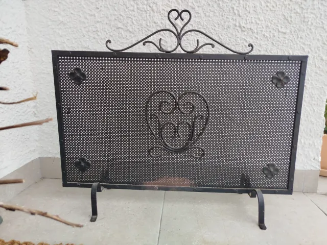 Pantalla  chimenea. Gratis