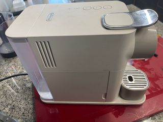 Cafetera DeLonghi Lattissima One