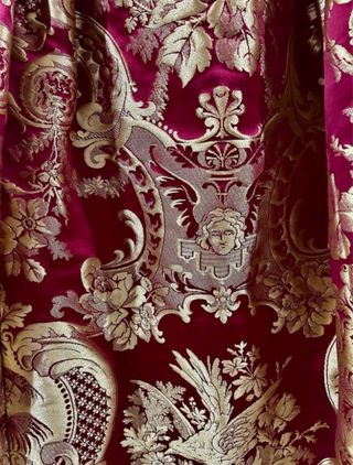 Traje Fallera Valenciana Negro y Dorado