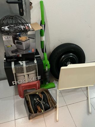 Lote Variado: Freidora, Aspiradora, Rueda y Más