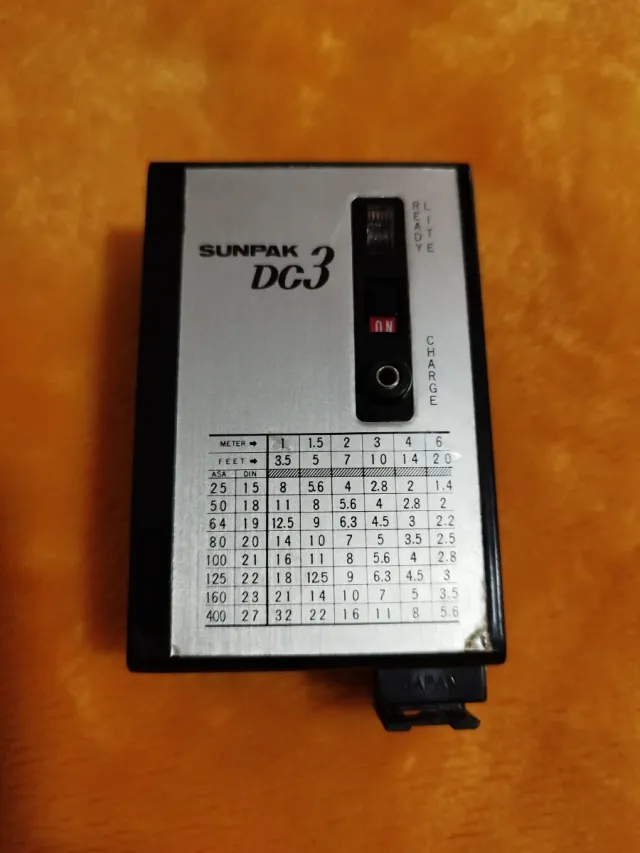 Flash SUNPAK DC3 per vecchia fotocamera