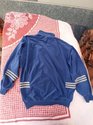 CHAQUETA DEPORTIVA ADIDAS VINTAGE.