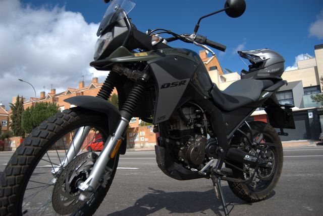 Moto UM DSR Adventure TT 125
