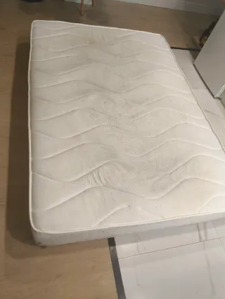 Colchón Matrimonial 135cm viscoelástico.