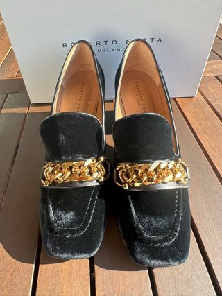 Zapatos Roberto Festa Mujer Negro y Dorado
