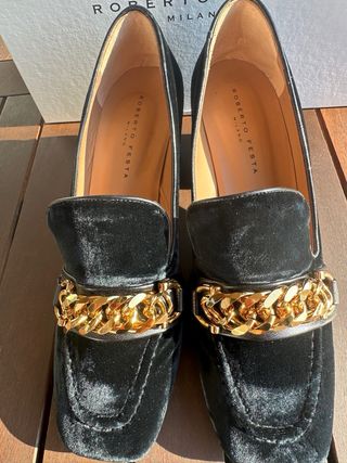 Zapatos Roberto Festa Mujer Negro y Dorado
