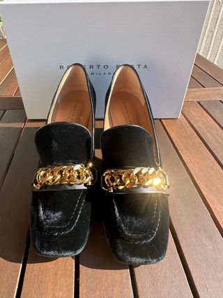 Zapatos Roberto Festa Mujer Negro y Dorado