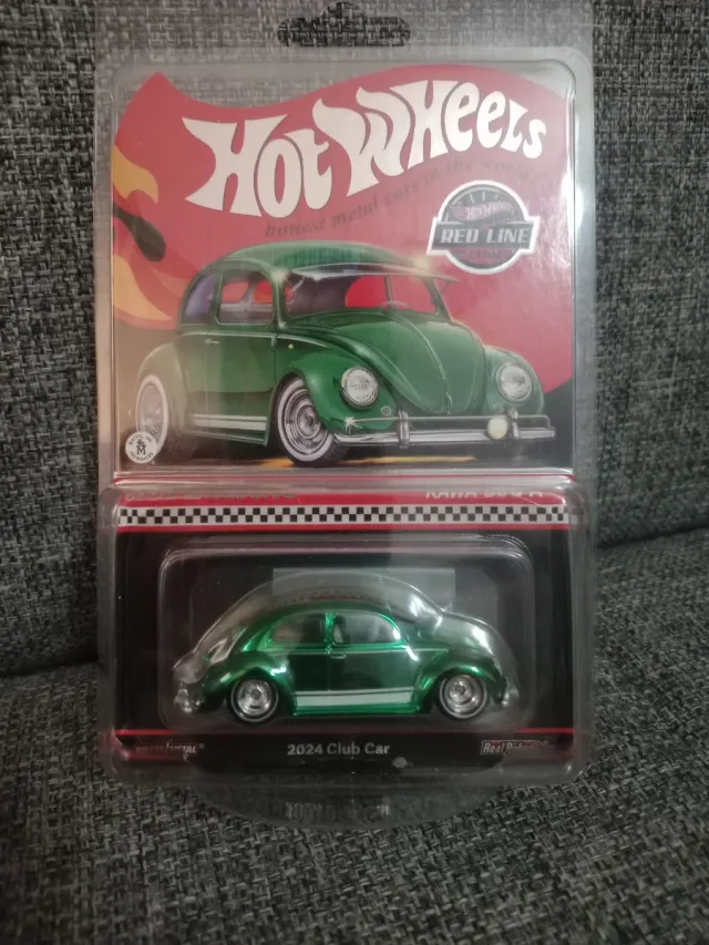 Hot Wheels Club Car 2024 VW Beetle Verde