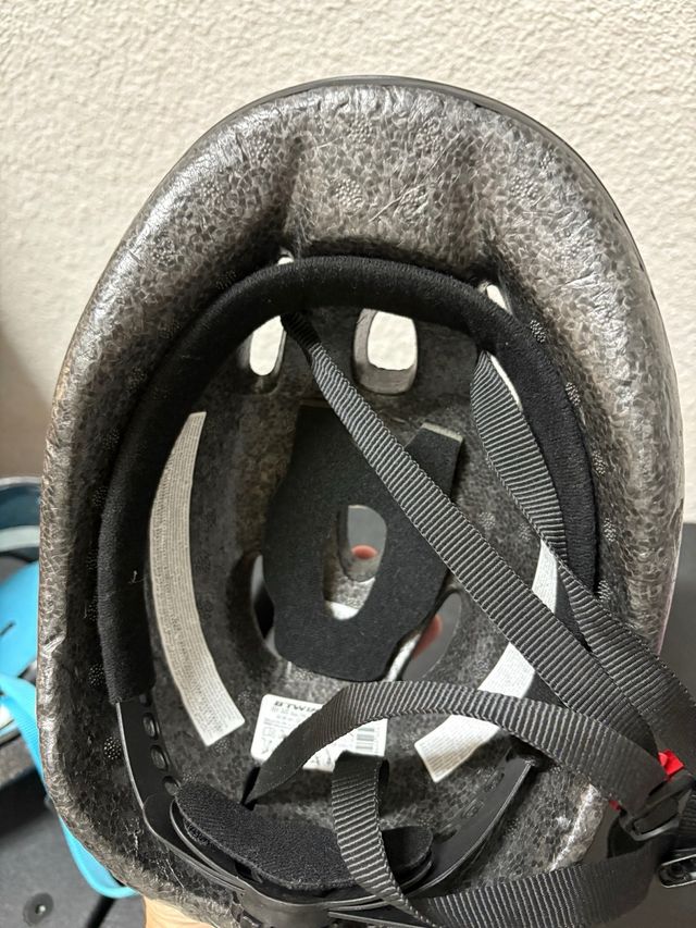 Casco infantil azul B'TWIN talla M