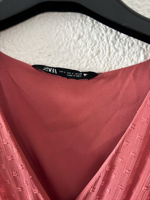 Vestido Zara rosa/rojo casi nuevo