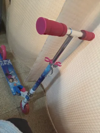 Patinete infantil Frozen