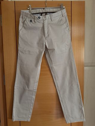 Pantalón beige Fórmula Joven Talla 38