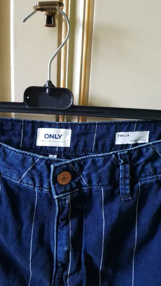 Jeans Only
