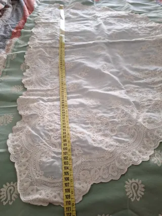 Mantilla velo batista beige y blanco