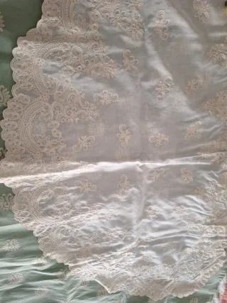 Mantilla velo batista beige y blanco