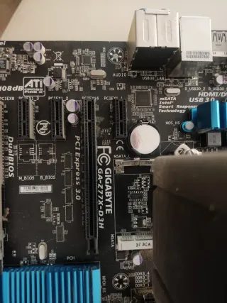 Placa base Gigabyte GA-Z77X-D3H 