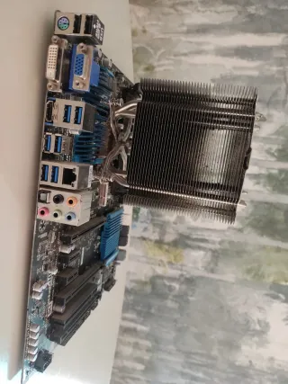 Placa base Gigabyte GA-Z77X-D3H 