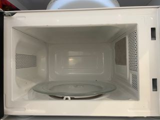 Microondas Taurus Compacto 700W 20L