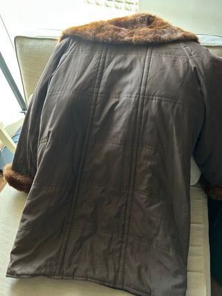 Chaquetón YSL Marrón con Cuello de Pelo