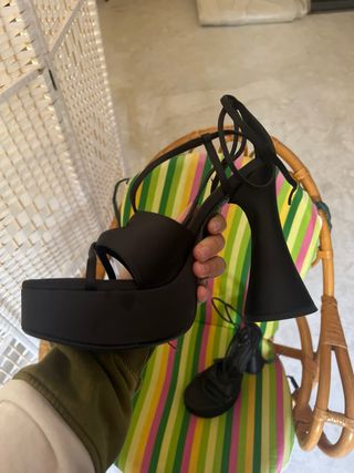 Tacones Zara Plataforma Atados Negro