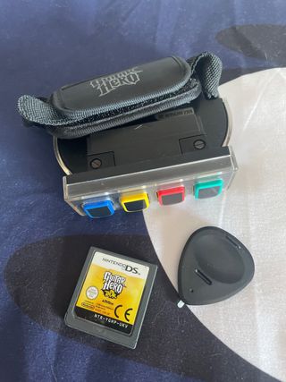 Nintendo DS Lite Blanca + Guitar Hero On Tour