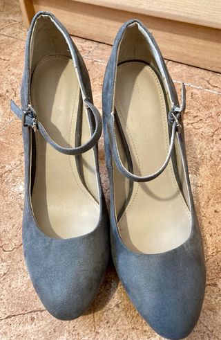 Zapatos Zara , salon con tira 