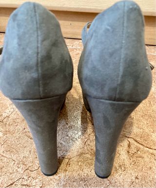 Zapatos Zara , salon con tira 
