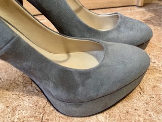 Zapatos Zara , salon con tira 
