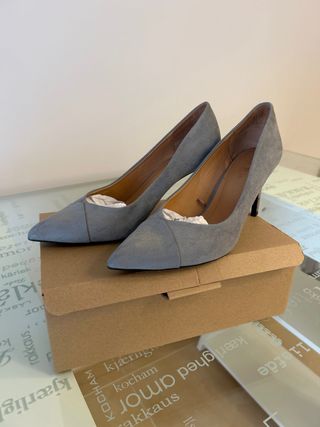 Zapatos de salón Zara grises talla 40