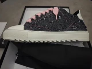 Zapatilla de marca . Numeriś Hombre Talla 43 Nueva