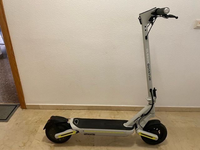 Patín Eléctrico Olsson Quantum Gris