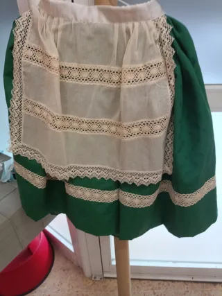 Falda Fallera Verde con Encaje veis