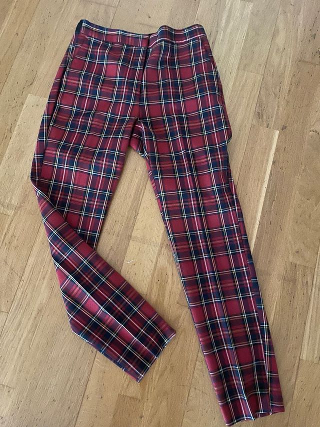 Pantalones Zara cuadros rojo y azul