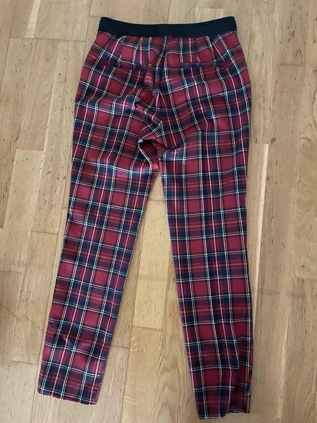 Pantalones Zara cuadros rojo y azul