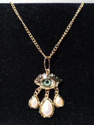 Collar Ojo Enigmático con Lágrimas Perla