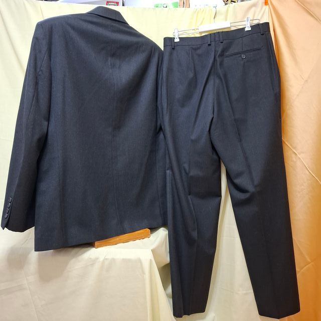 Traje de caballero gris marengo