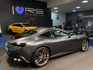 Ferrari Roma Coupé 