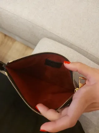 Pochette Louis Vuitton Negra y Beige