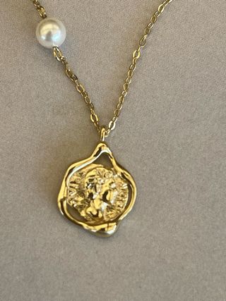 Colgante moneda antigua plata baño oro